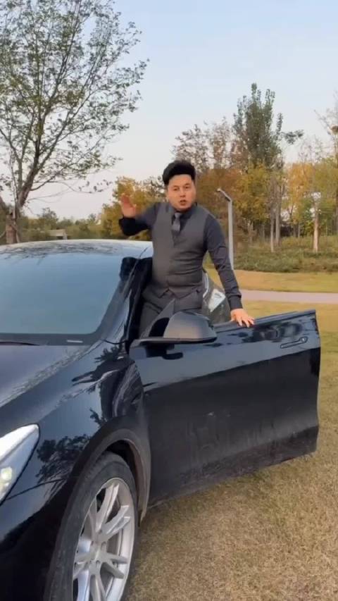 马斯克异父异母的双胞胎弟弟#马斯克回应中国版马斯克爆火#