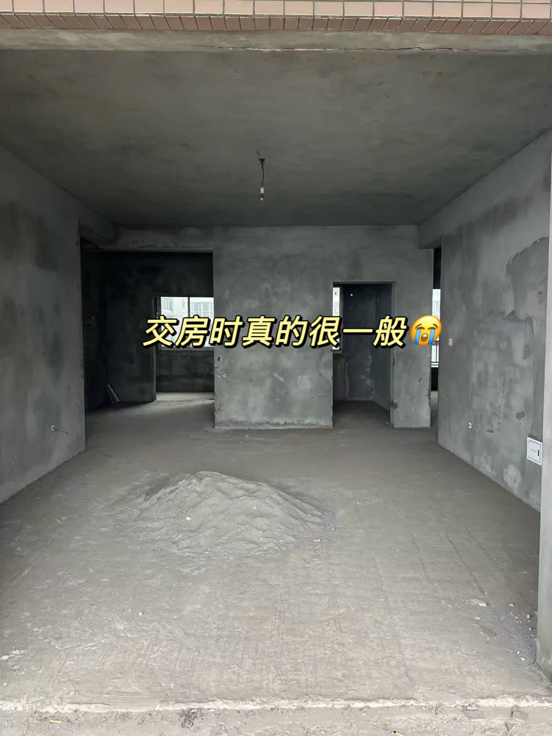 好喜欢我家的客厅，电视嵌进墙里真的显高级