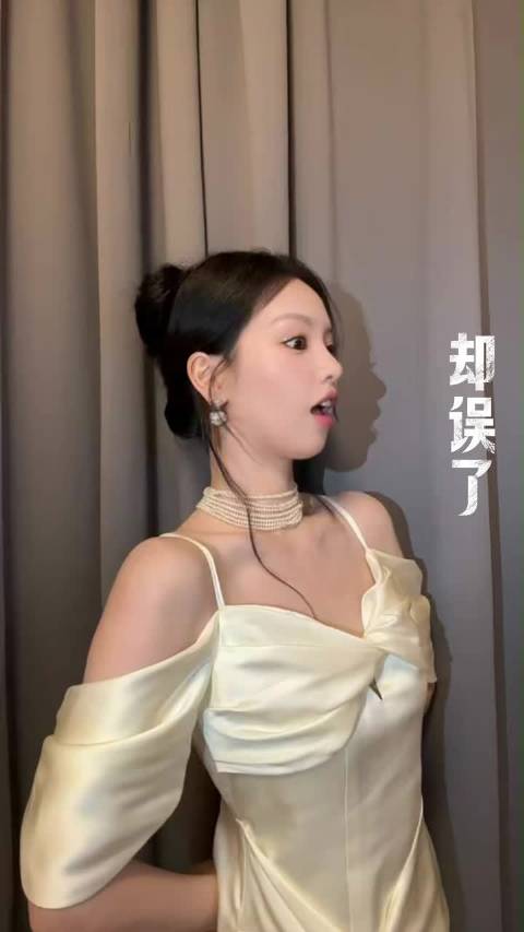 #熊玉婷不好了陆少,你的闪婚妻子跑路了# xyt#熊玉婷慕南嫣#  【261009痘印更新】 文案：