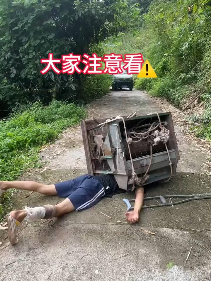 女司机，助人为乐，积德行善精神可嘉，祝好人一生平安，健康幸福永远伴随！