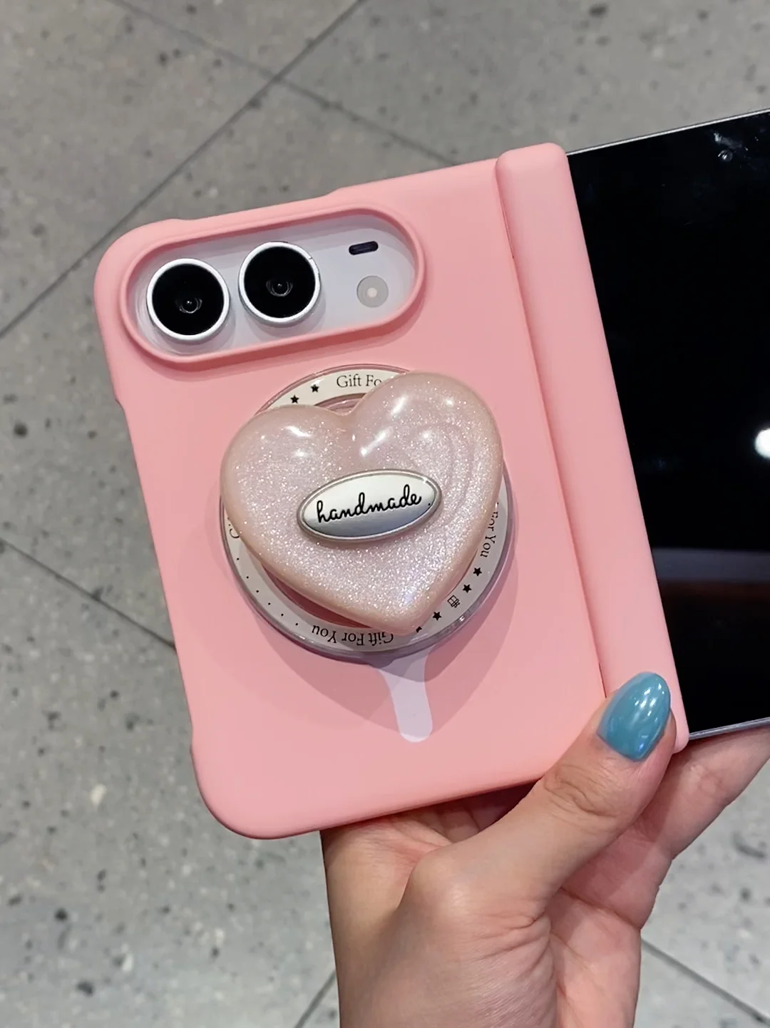 一颗粉红酱💗｜iPhone Duo折叠屏来信
