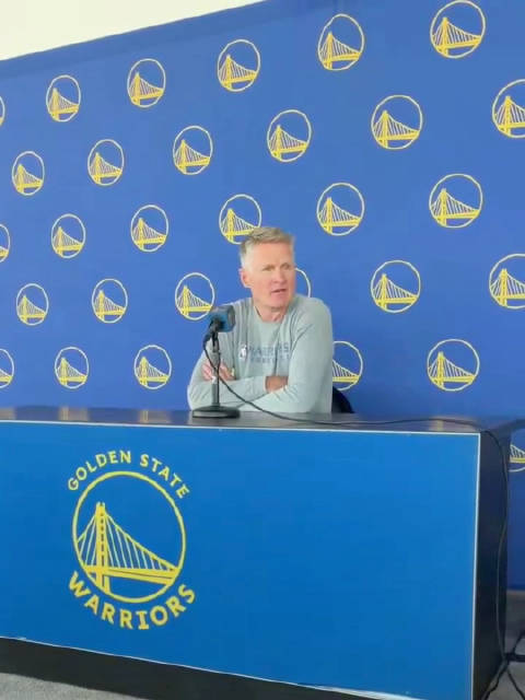 NBA 史蒂夫·科尔今日对于体育博彩和NBA交织现状的看法：“联盟一边出台规定说‘禁止参与博彩’，一