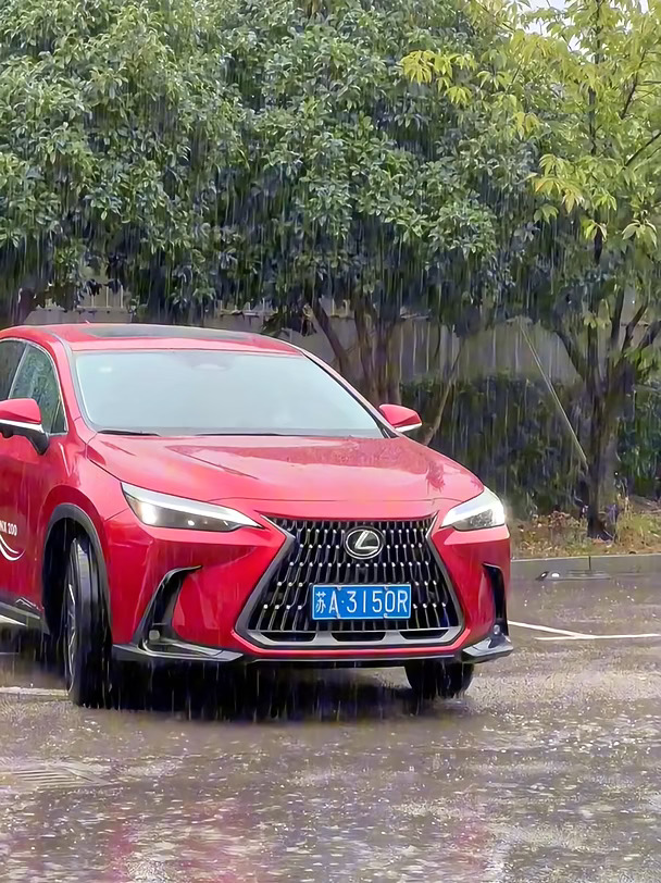 雷克萨斯NX200