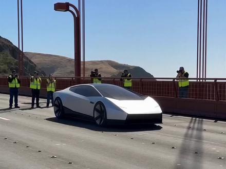 未来特斯拉 Roadster飞行能有这么厉害吗？