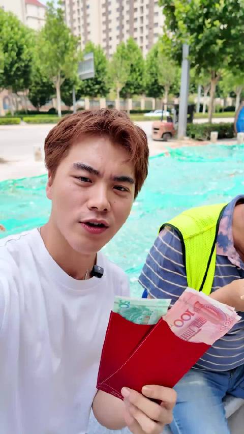 一张信纸：爸爸从不把爱挂在嘴边，但一直默默付出 纸短情长