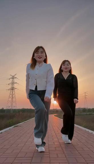 🌇即兴浅跳一下