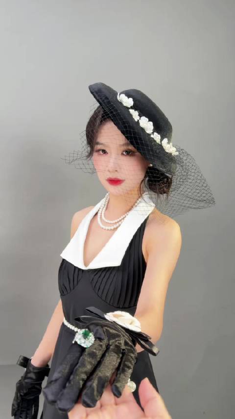 #余茵[超话]# 熬过凛冬霜雪，终见星河长明。愿此去，一路生春。忍冬@余茵 开机大吉🧧 #余茵#