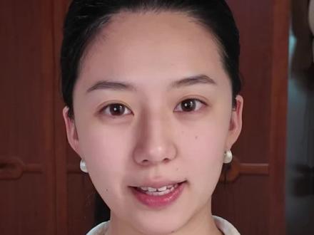 不画扮熟的眼线 不用抹匀粉底液 yc
