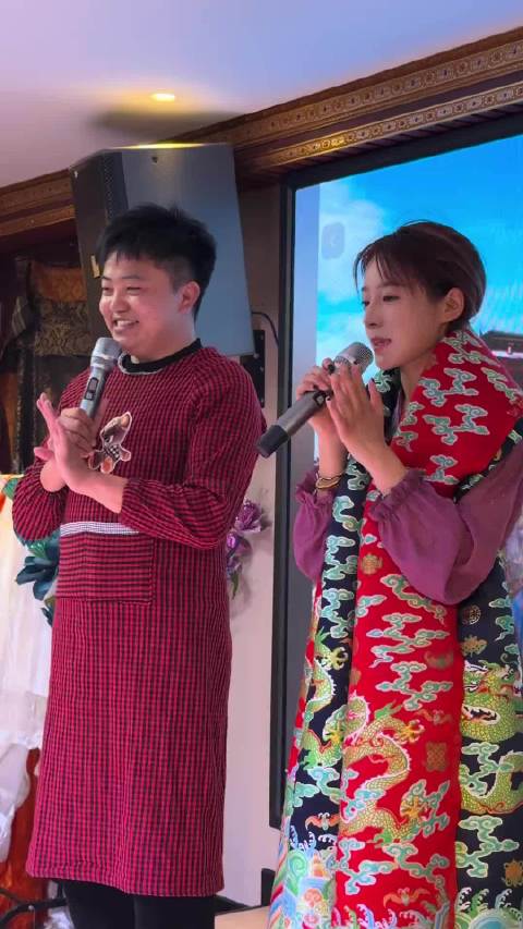 李要得能拿到50万嘉奖，除他的视频相符要求，另有一个紧张的缘由，就是他那举世无双的战袍——围裙。先说