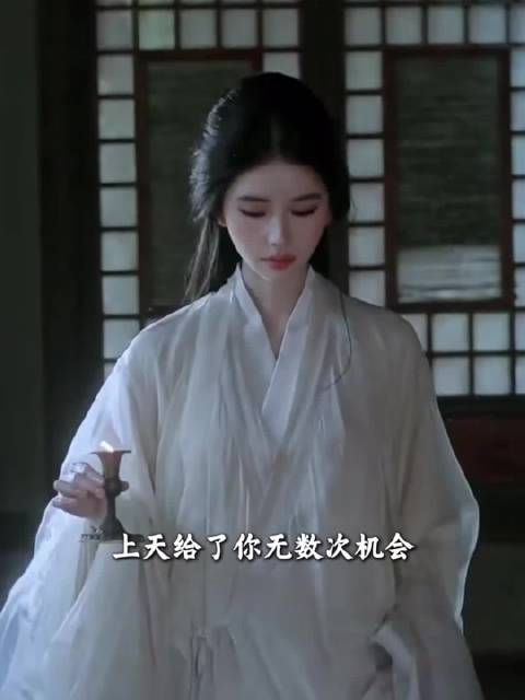 #一分钟精选视频扶持计划# 牛顿的苹果砸向我，我伸手接住崇祯五年的雪 ​