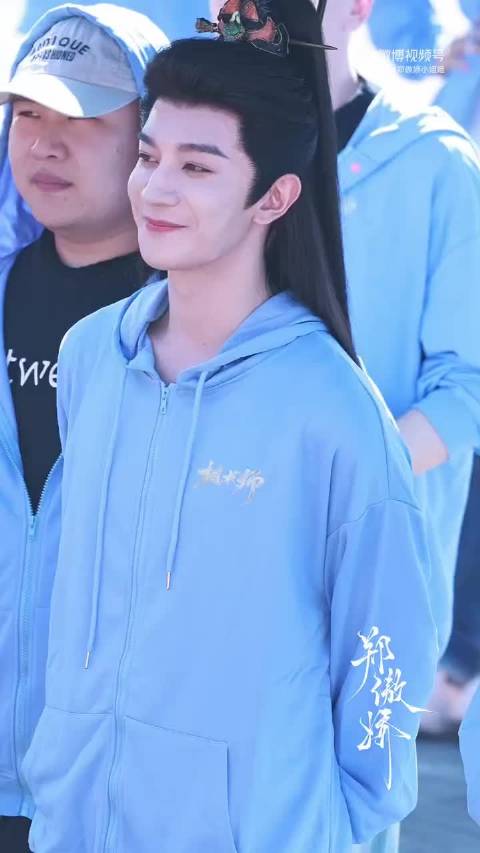 夏之光新剧不吃生图压力  不吃压力，很抗重力！夏之光新剧不吃生图压力，很帅气的