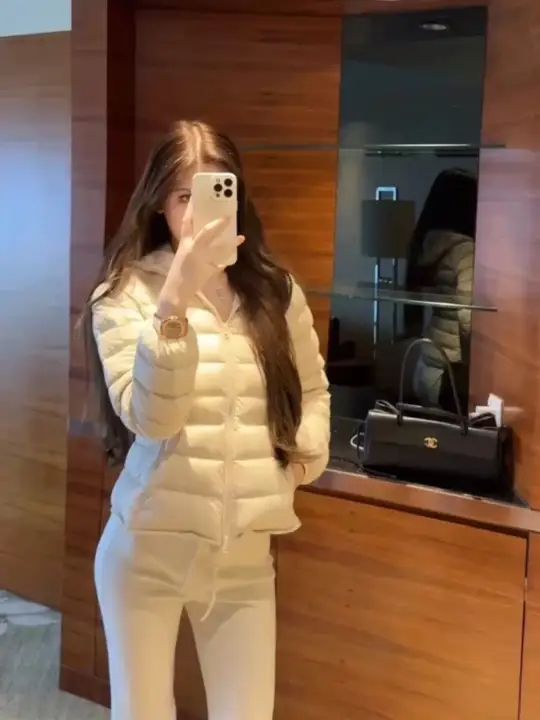 不知道 反正我的小蛮腰羽绒服很好看