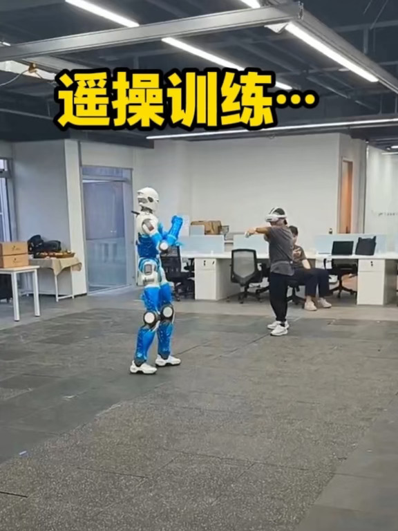 现实版《铁甲钢拳》