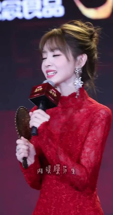 #田曦薇剧宣真穿的婚纱#人家来剧宣
