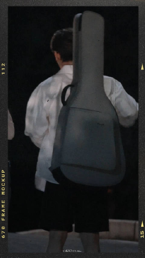 𝐔𝐩𝐝𝐚𝐭𝐞𝟑𝟒𝟎𝟕𝟏𝟐🎬 故事的开始，是蝉鸣不止的盛夏 •#陷入我们的热恋#  •#何与陷入我们的