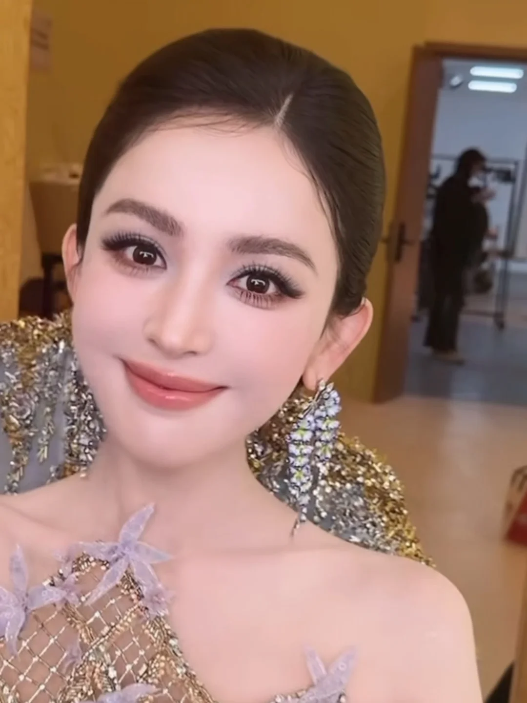 顶美无惧怼脸拍