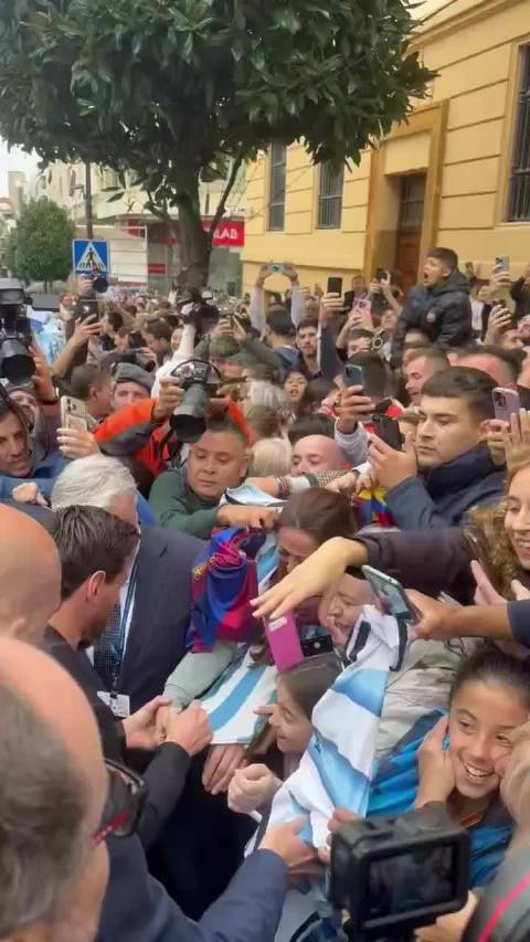 🐐这就是球王！[抱一抱][抱一抱][抱一抱]  ​​​