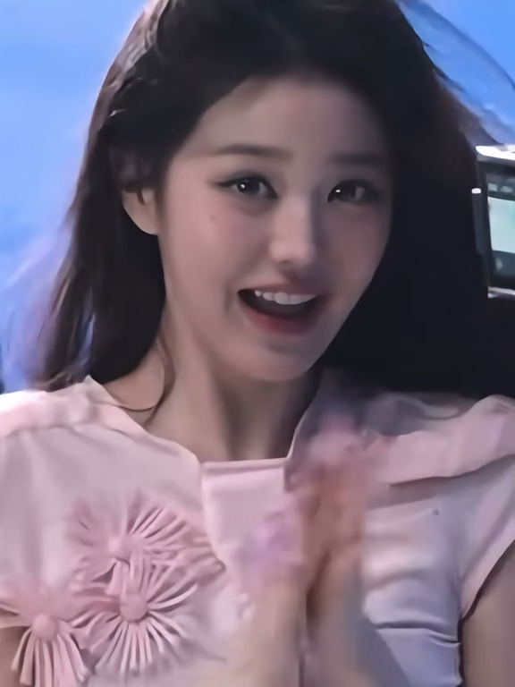 这个张元英可爱死了