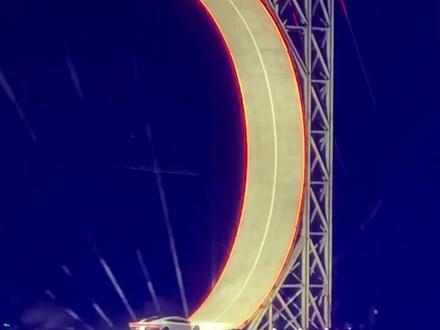 全新特斯拉 Roadster 即将起飞？SpaceX 火箭推进器加持，实现悬浮飞行！