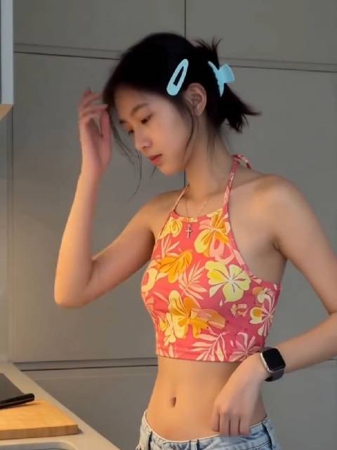 肌肉线条美，瑜伽背心 我的身材我做主  #穿搭#  ​​​