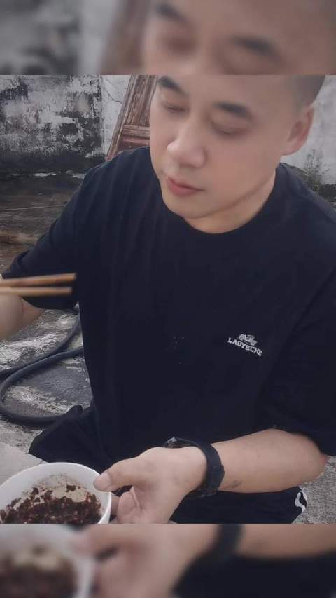 无需奔波，抛开琐碎烦忧，在时光缓流中啜饮宁静；按心所向，把日子调成专属节拍——慵懒、自在、恰如其分！