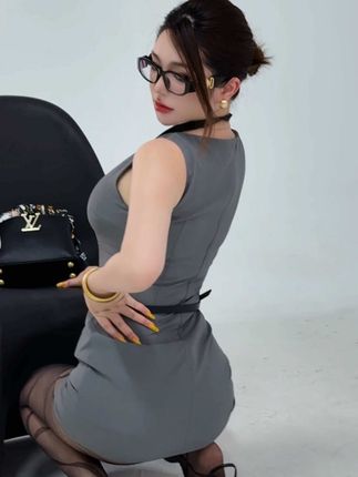 像我这样的女人撒娇达不到目的我就翻脸我有的是力气和手段