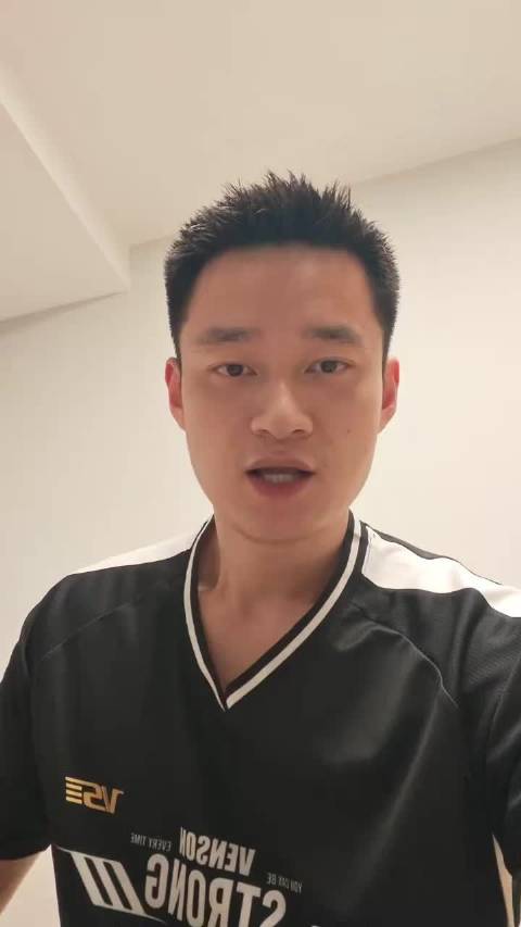 #羽毛球[超话]# 武汉林丹杯见啦！羽毛球公开赛如约而至，期待选手们在赛场上的精彩表现，一起为热爱加