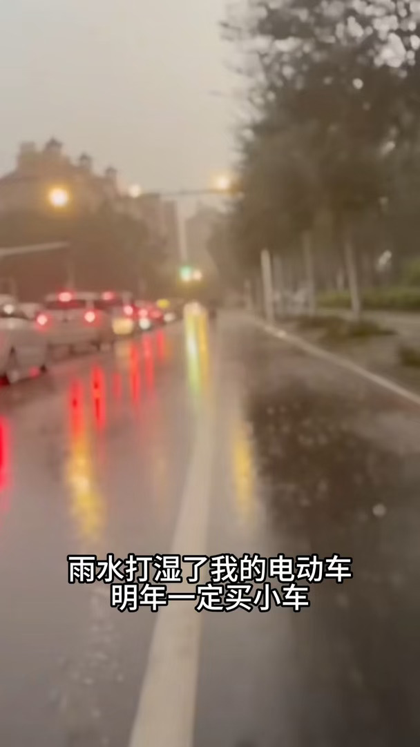 #东风奕派 #奕派M8 #搭载华为乾崑双动力旗舰SUV#华为乾崑