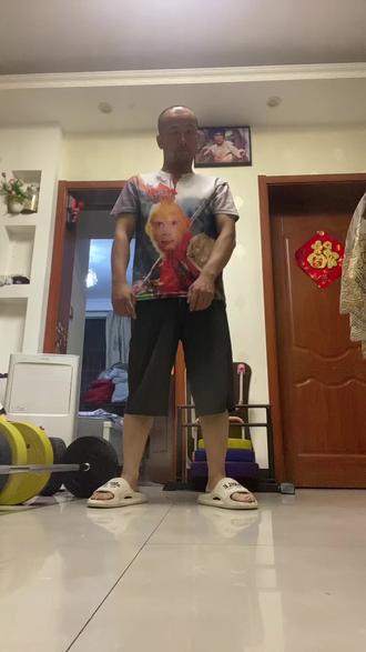 你呢不配不行！