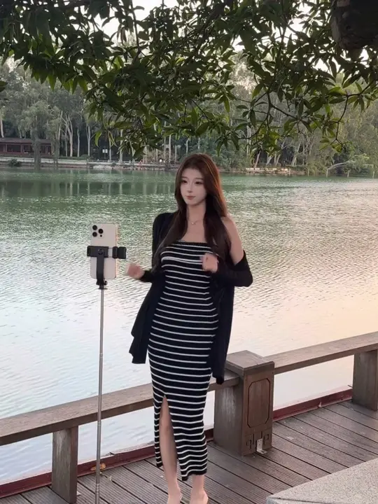 偶遇一个美女在拍视频，这是谁有人认识吗