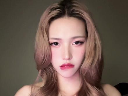 今天是温柔人妻